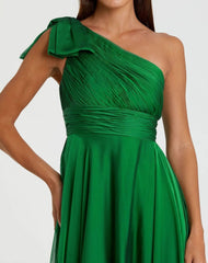 Green Pleated One Shoulder Chiffon Gown